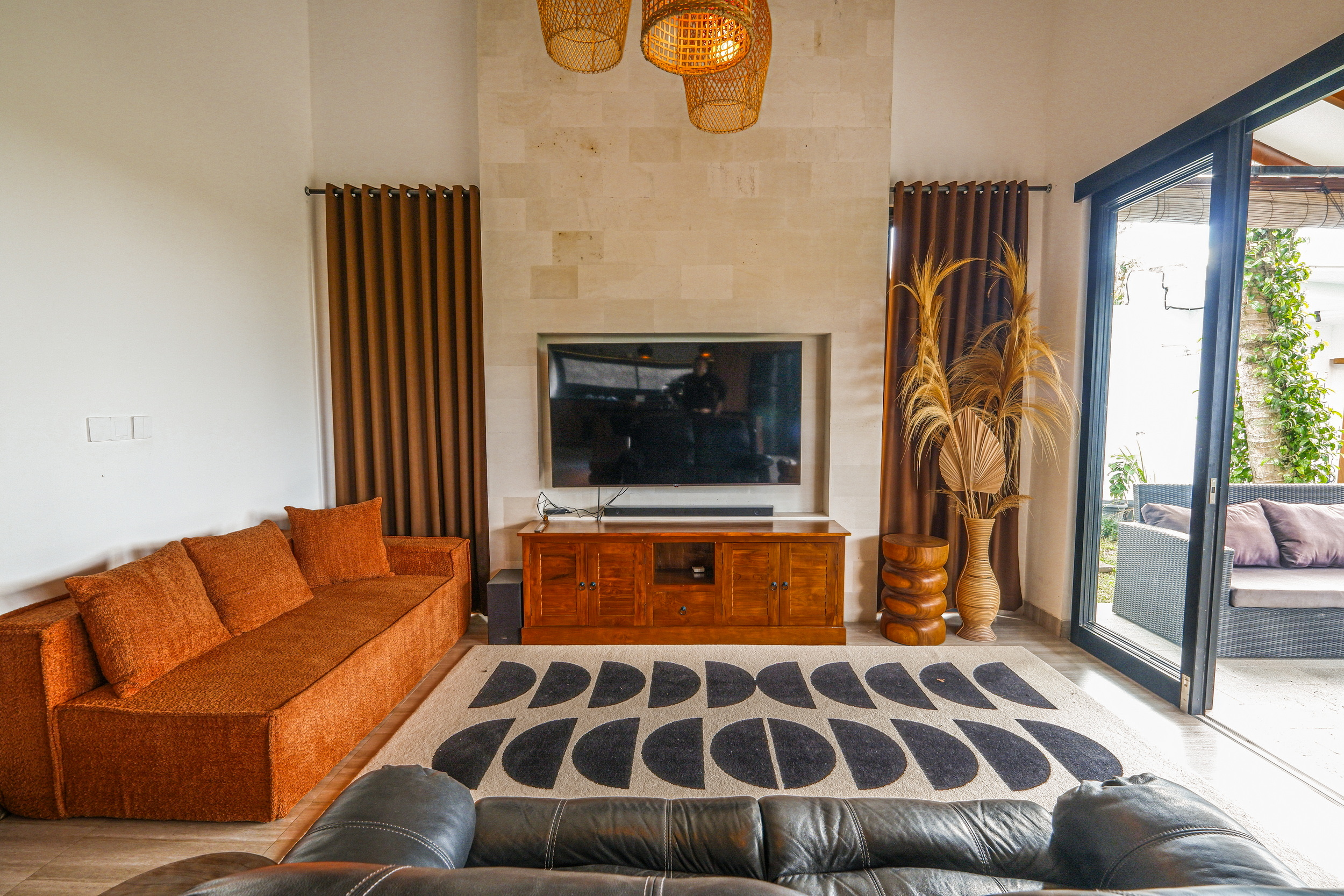 Living Room 4